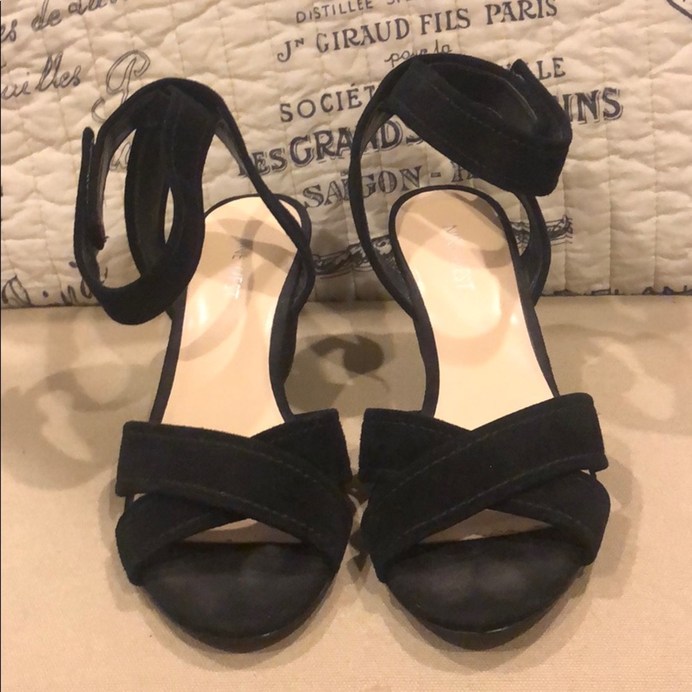 Nine West low wedge sandal